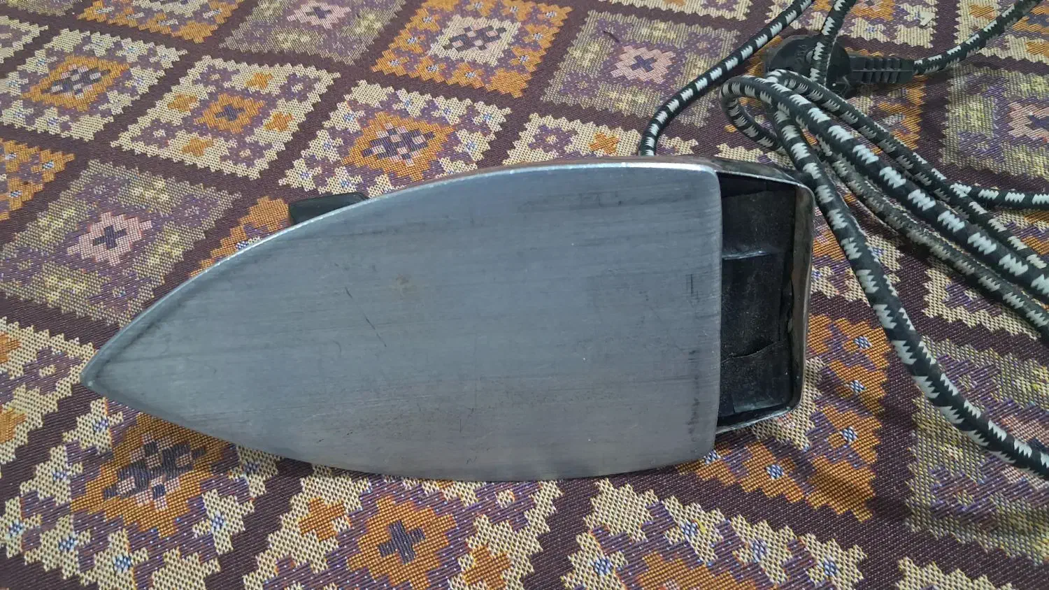 اتو خیاطی قدیمی اصل|اتو و لوازم اتو|شیراز, شریفآباد|دیوار