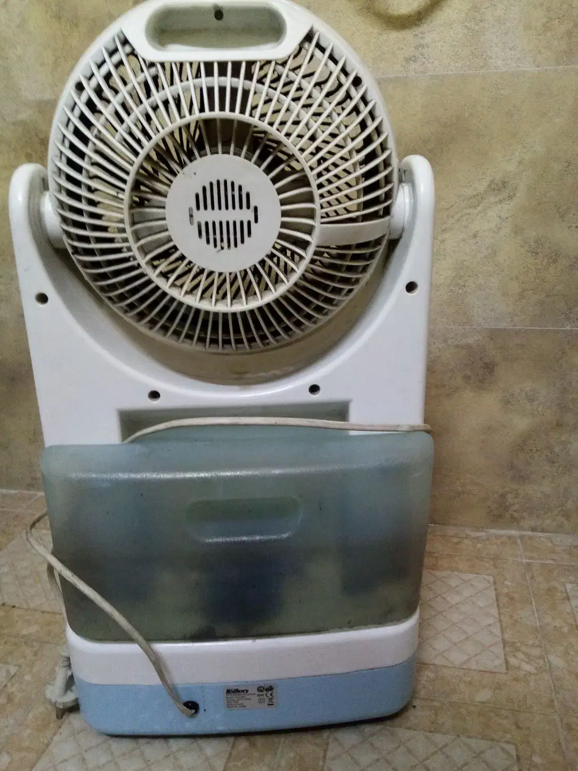 پنکه دو کاره فیدر|پنکه و تصفیهکنندهٔ هوا|رشت, خمیران زاهدان|دیوار