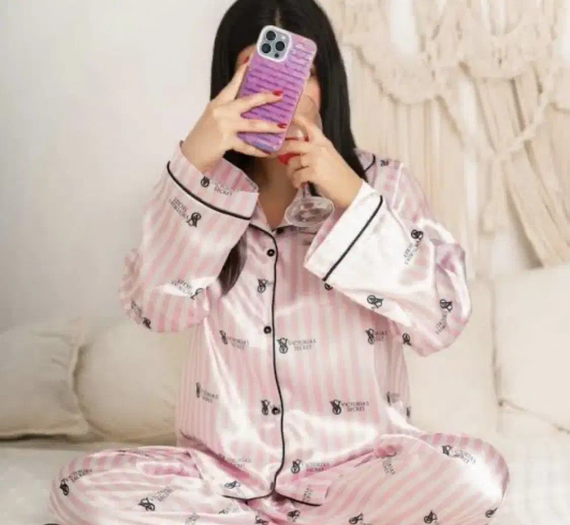 لباسخواب|لباس|رشت, منظریه|دیوار