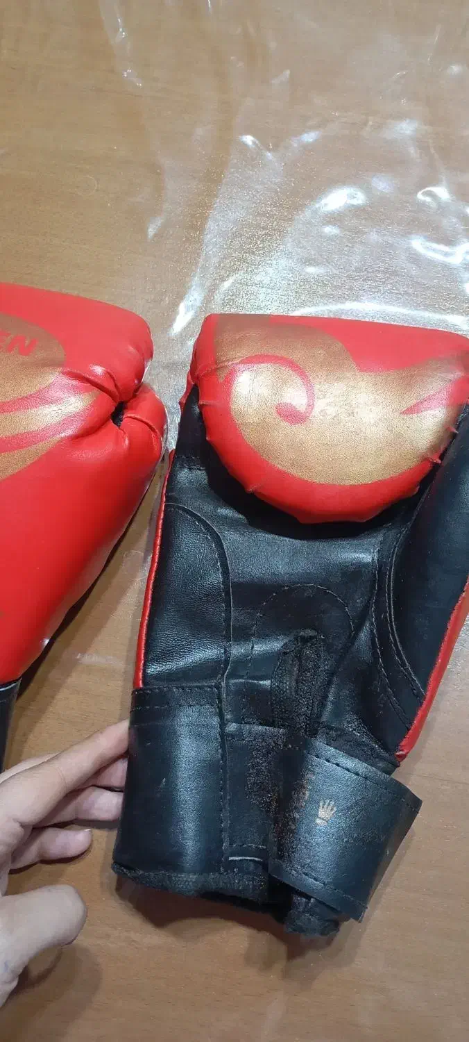 دستکش ووشو|تجهیزات ورزشی|هشتگرد, شهرک آپادانا|دیوار