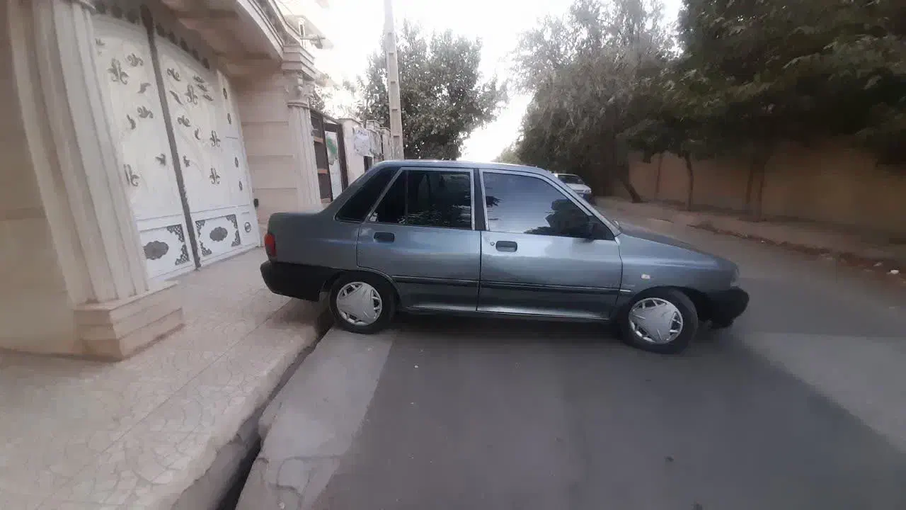 پراید مدل اخر ۸۸ کاملا خانگی و کم کارکرد|خودرو سواری و وانت|کرج, عظیمیه|دیوار