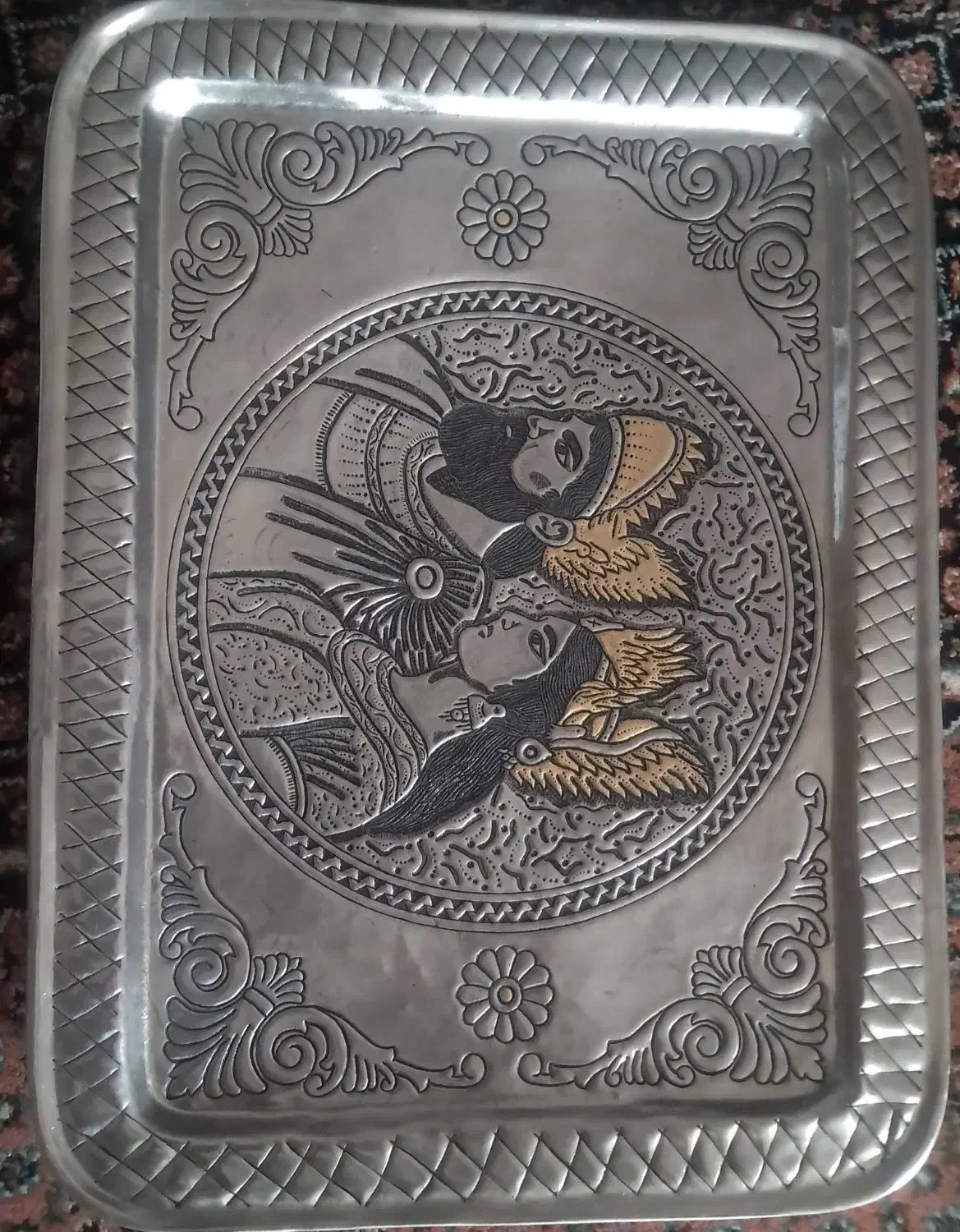 سینی برنجی قلمزنی شده|کلکسیون اشیاء عتیقه|بیرجند, |دیوار