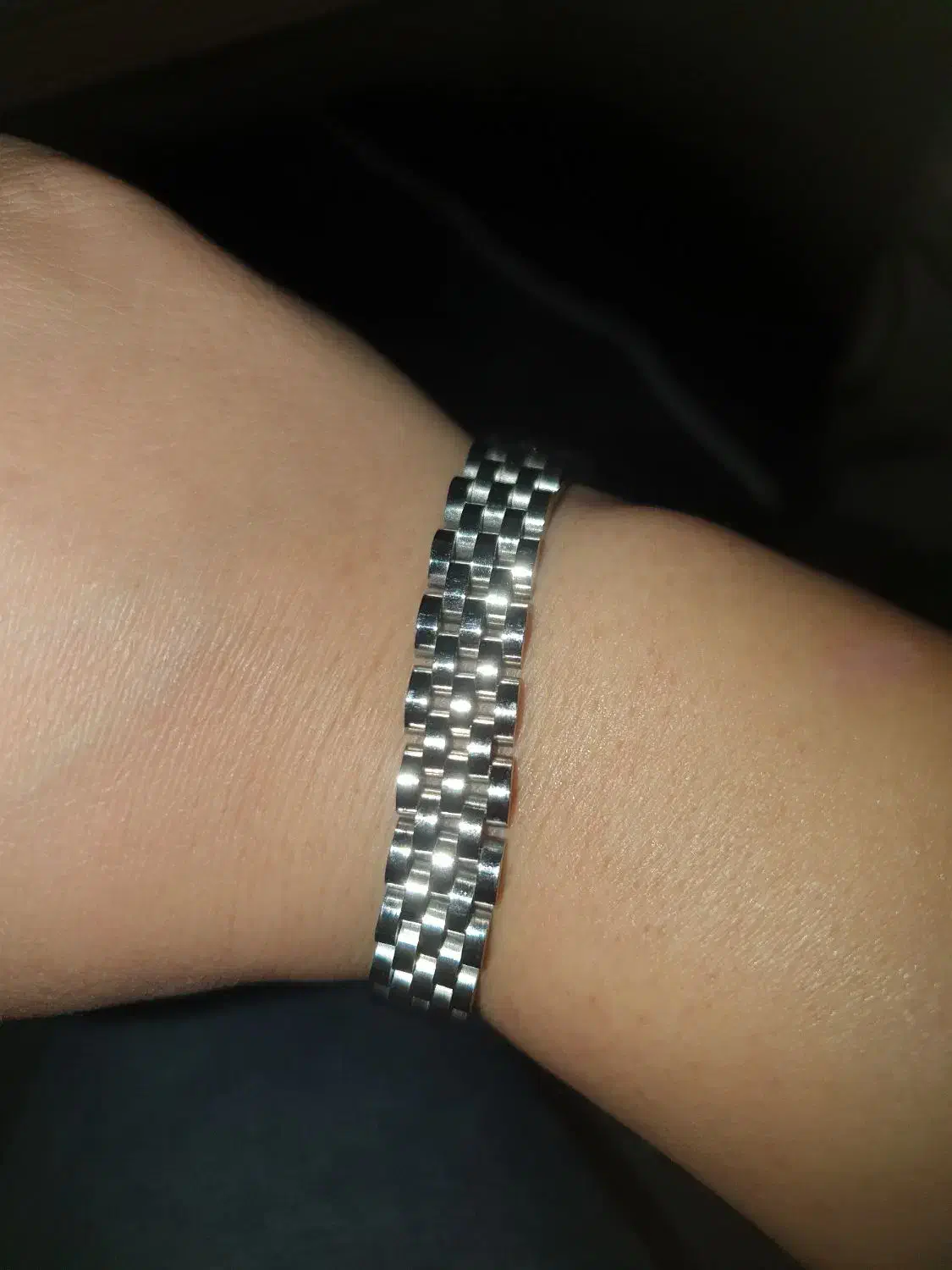 دستبند و انگشتر و النگو|بدلیجات|اندیشه, اندیشه فاز ۳|دیوار