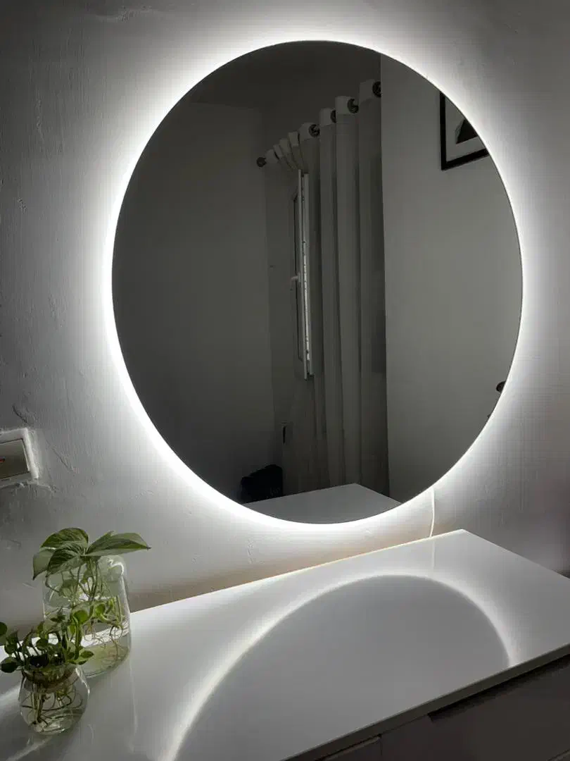 آینه گنبدی و اینه دفرمه|آینه|رودسر, |دیوار