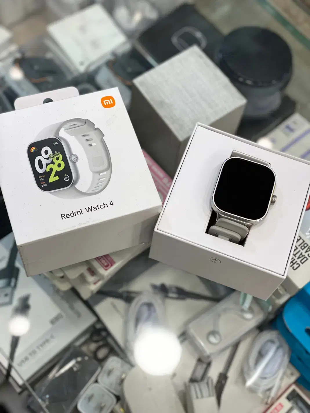 ردمی واچ ۴ گلوبال|ساعت|شاهینشهر, عطار|دیوار