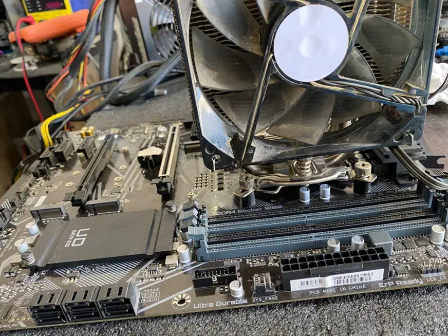 باندل z490 با i5 10400fمادربرد|قطعات و لوازم جانبی رایانه|شیراز, آزادگان|دیوار