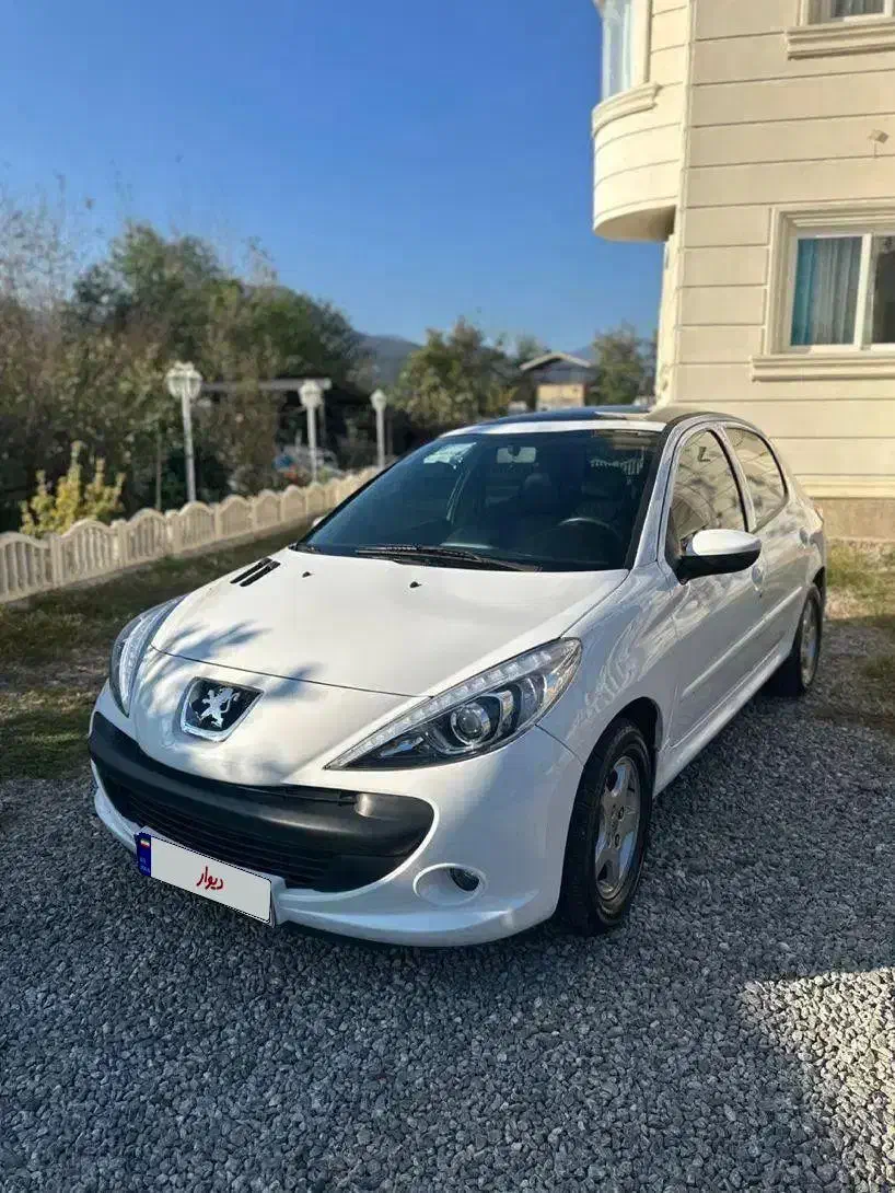 ۲۰۷ پانا مدل ۱۴۰۱|خودرو سواری و وانت|رشت, کوی طالقانی|دیوار