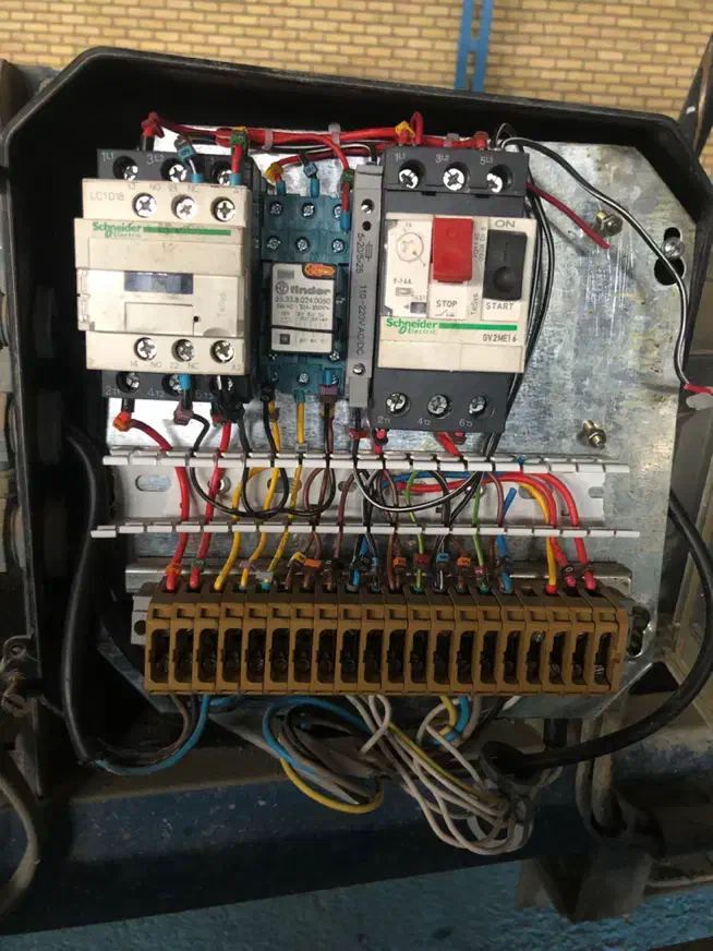 برقکار|خدمات پیشه و مهارت|مهاجران, |دیوار