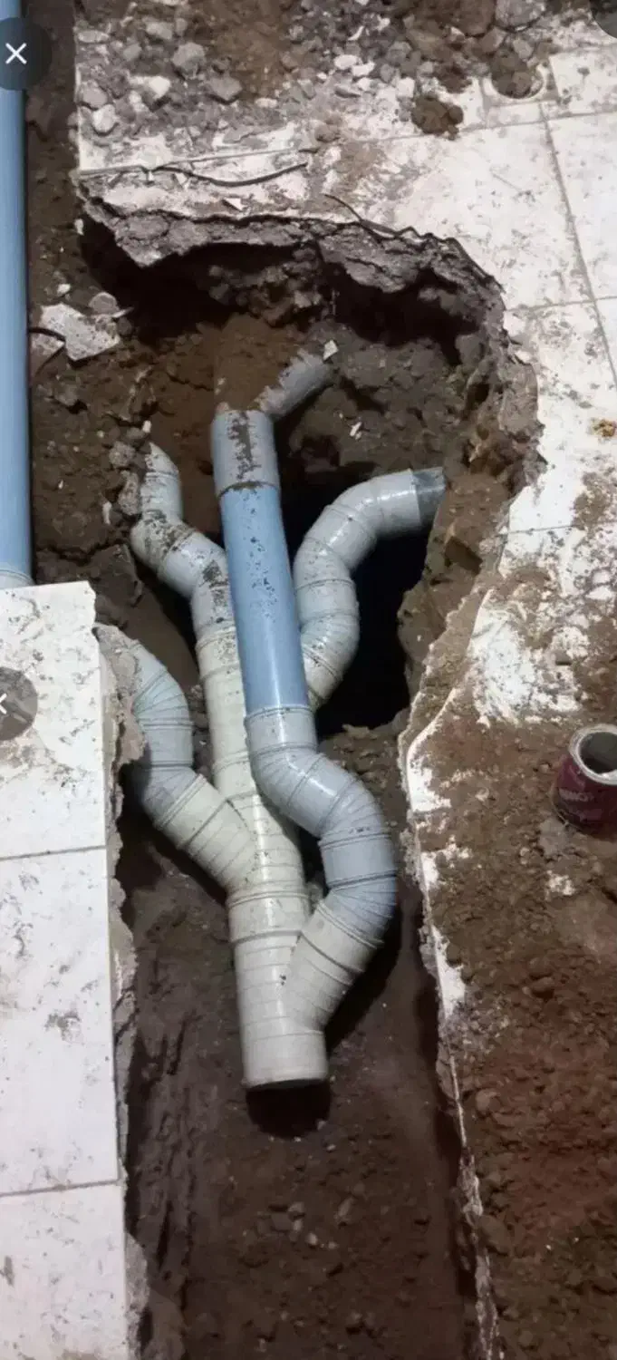 تخریب ساختمان وصل طرح اگولوله کشی آب فاضلاب|خدمات پیشه و مهارت|مشهد, طلاب|دیوار