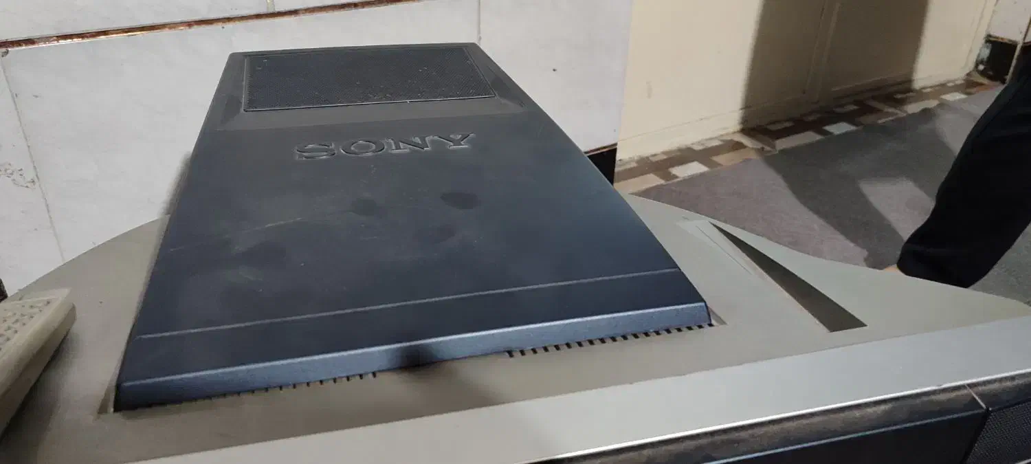 فروش تلویزیون سونی ۲۱ اینچ|تلویزیون و پروژکتور|خان ببین, |دیوار