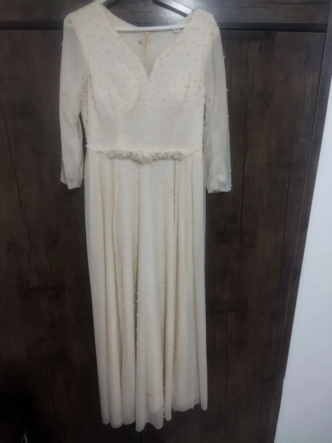 لباس مجلسی|لباس|فولادشهر, مسکن مهر فولادشهر|دیوار