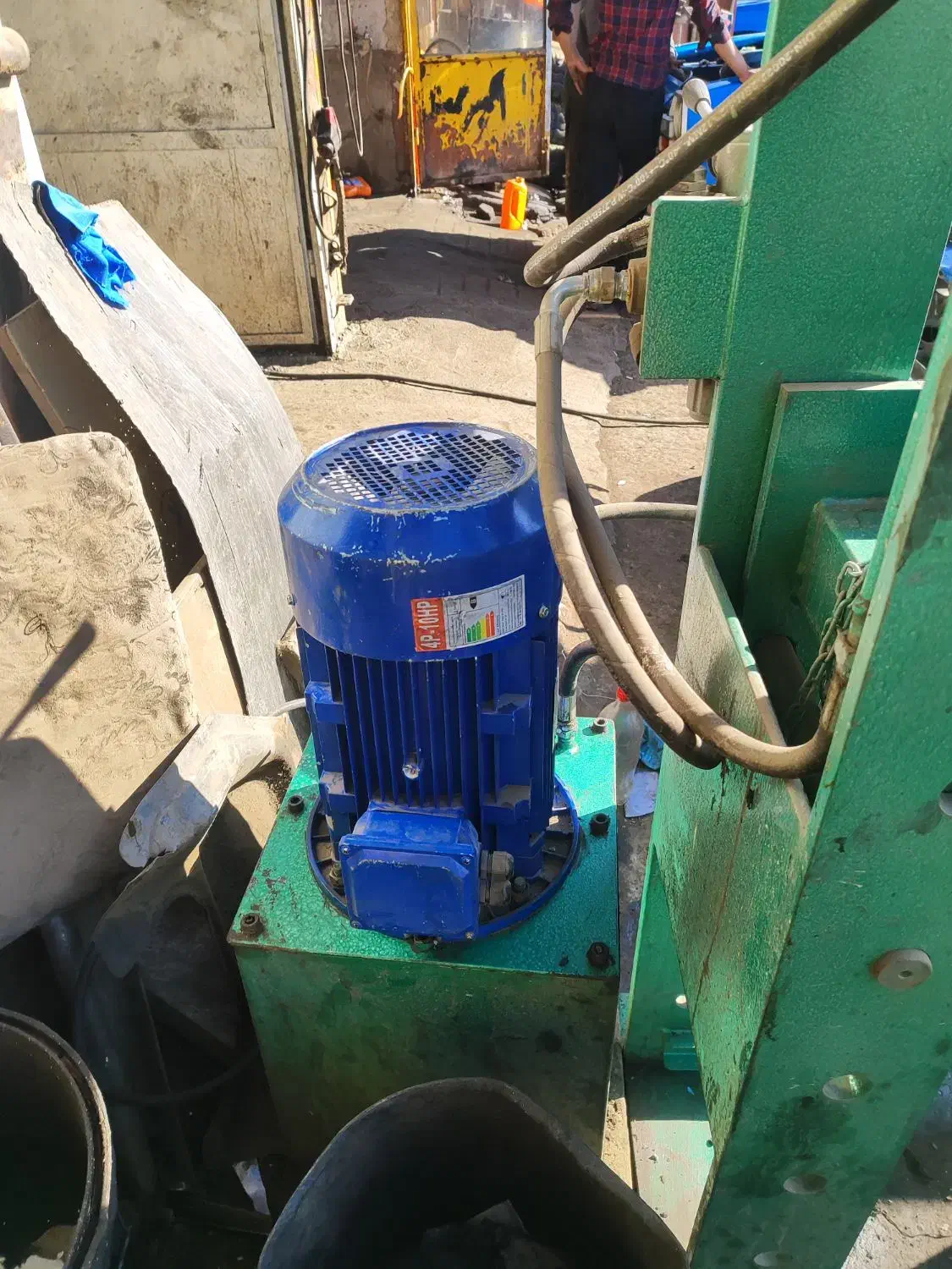 پرس120تن|ماشین‌آلات صنعتی|مشهد, کارمندان دوم|دیوار