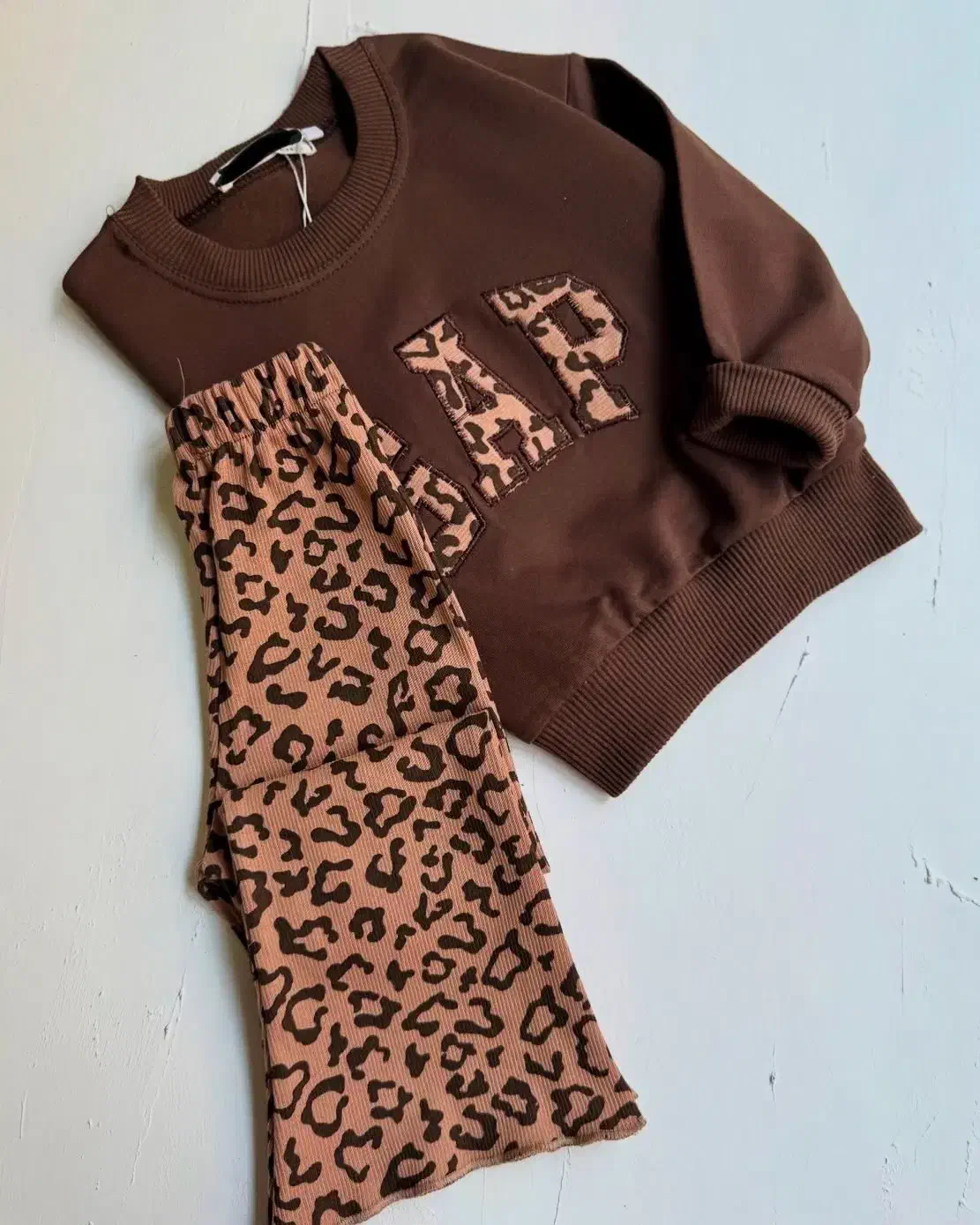 ست دخترانه پلنگی|کفش و لباس بچه|قم, شهید رجایی|دیوار