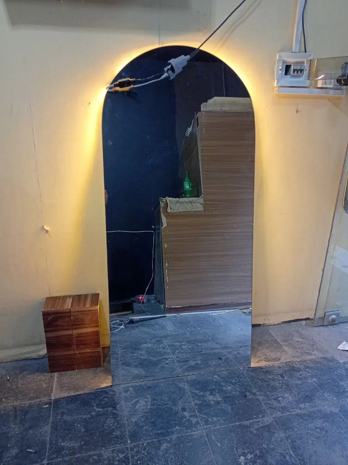 آینه|آینه|قوچان, |دیوار