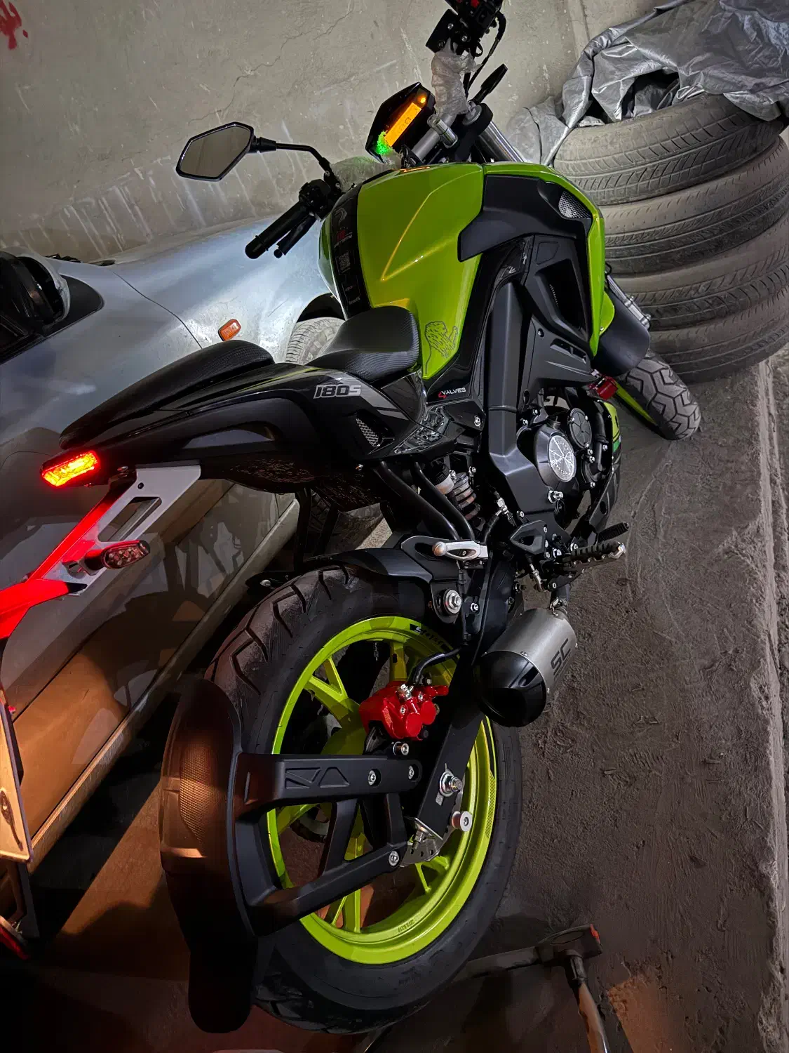 بنلی ۱۸۰s|موتورسیکلت|زنجان, |دیوار