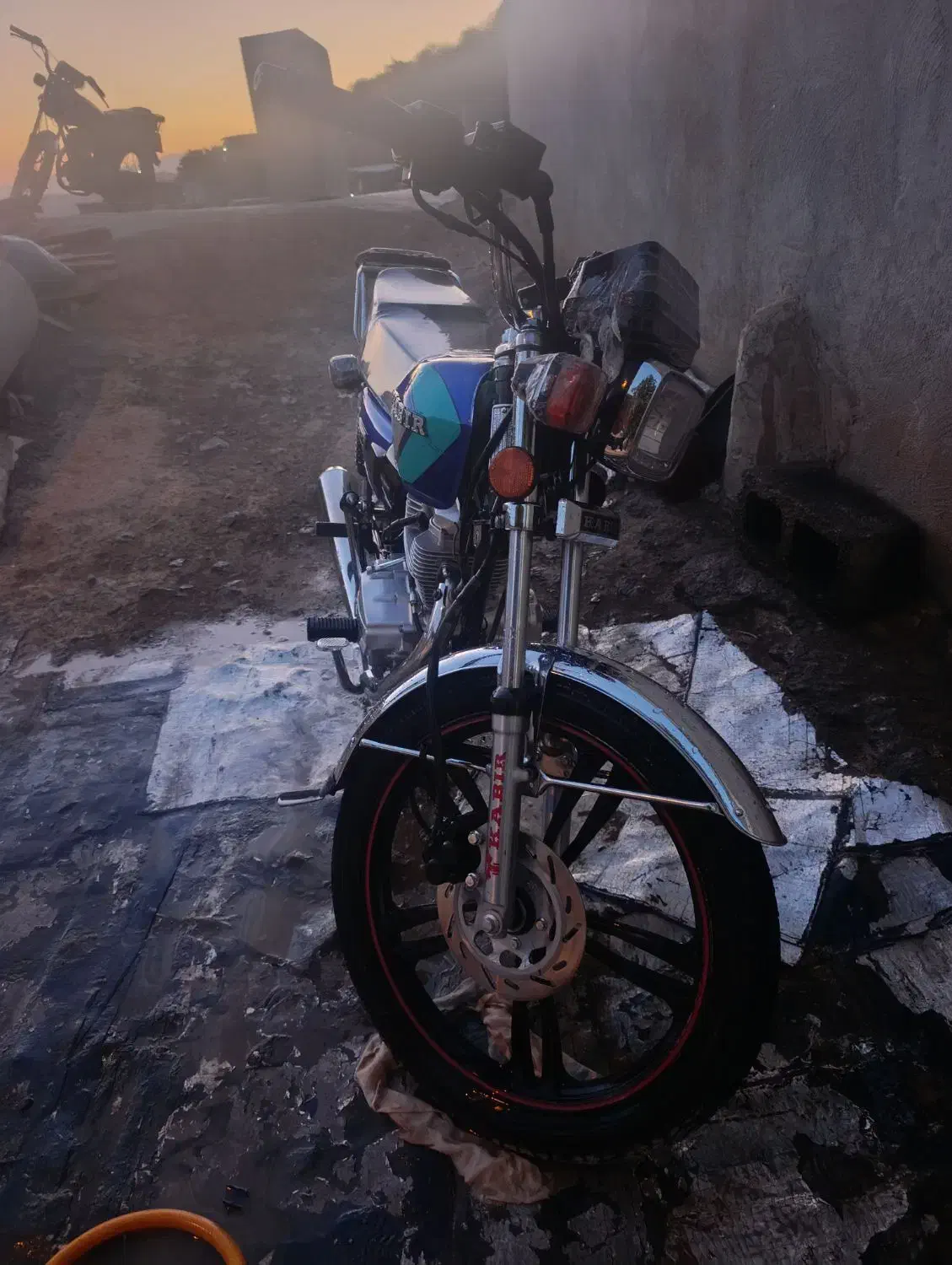 موتور کبیر ۲۰۰ انژکتور|موتورسیکلت|کلاترزان, |دیوار