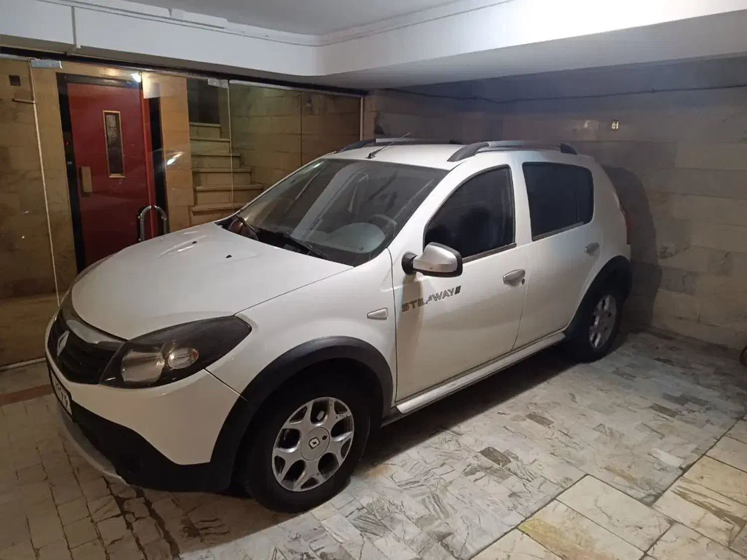 ساندرو استپ وی اتومات|خودرو سواری و وانت|همدان, |دیوار