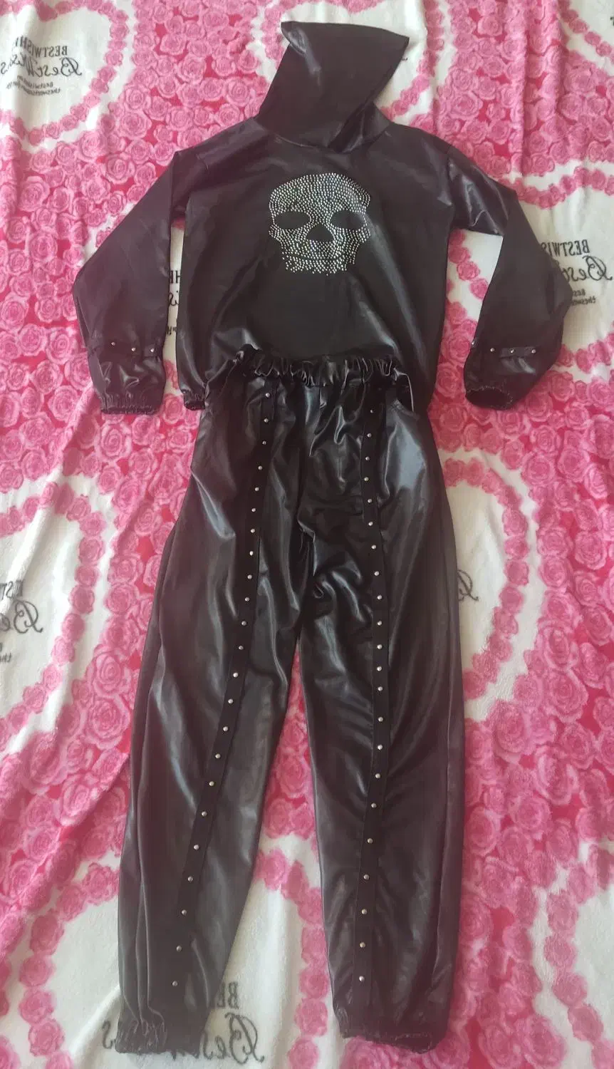 هودی و شلوار طرح چرم|لباس|حبیب آباد, |دیوار