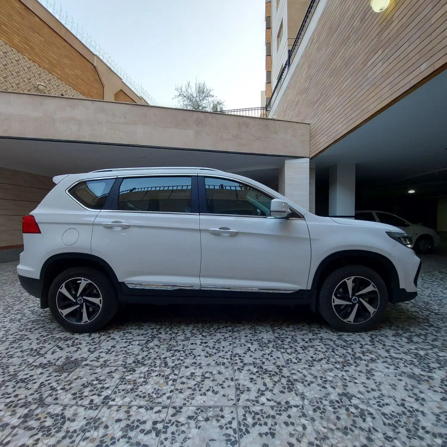 Sx5 1402|خودرو سواری و وانت|اصفهان, فروردین|دیوار