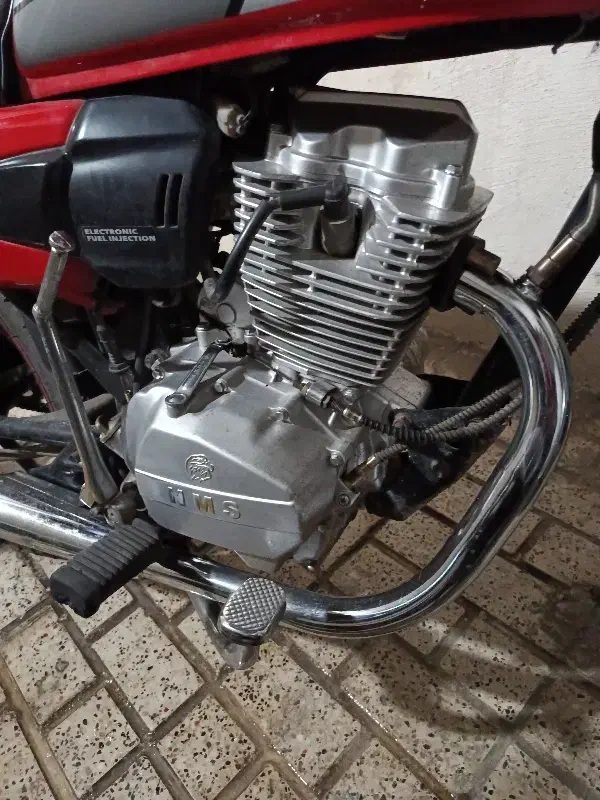 موتور هندا 200مدل402|موتورسیکلت|مشهد, شهرک مهر آباد|دیوار