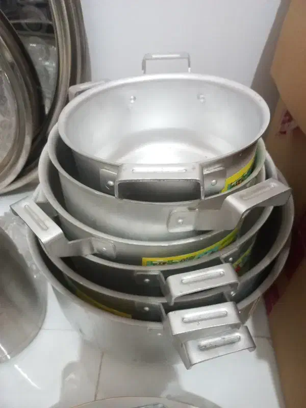 قابله روحی|ظروف پختوپز|پاکدشت, شهرک انقلاب|دیوار