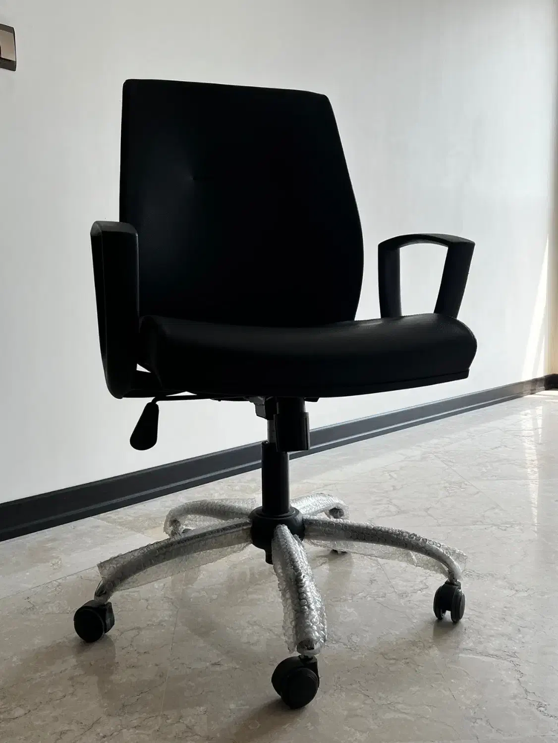 صندلی اداری / کارشناسی داتیس فوری|مبلمان اداری|تهران, هروی|دیوار