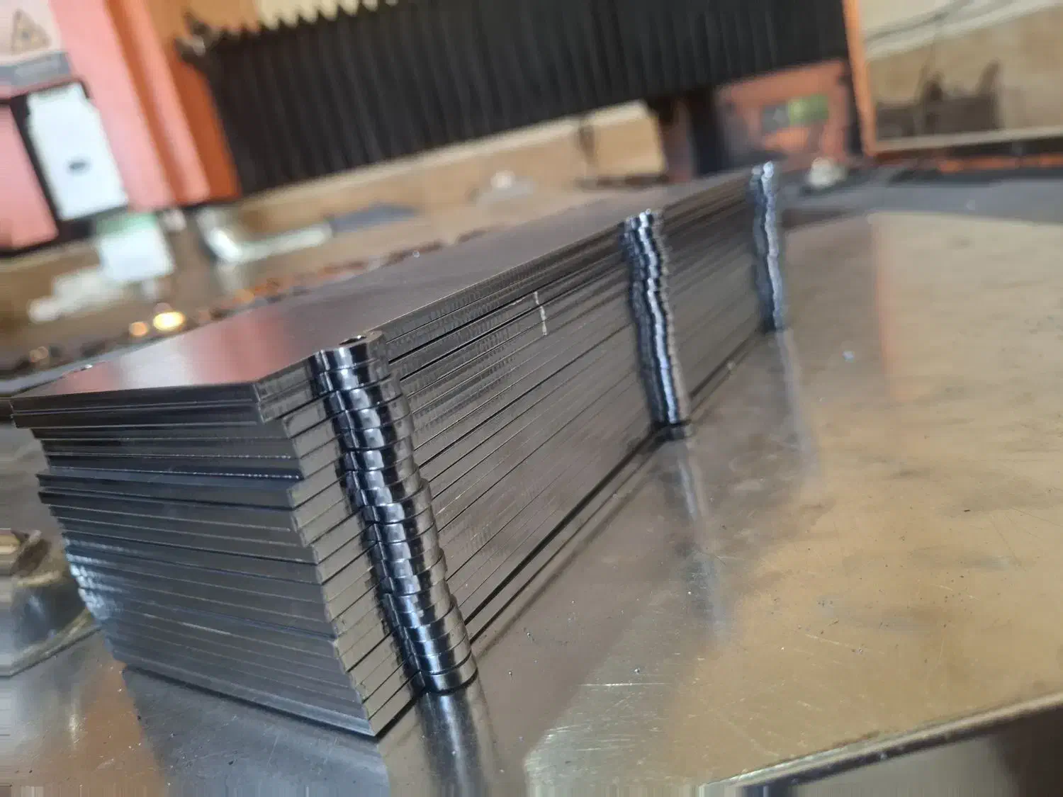 برش لیزر فلزات درب و‌پنجره|خدمات پیشه و مهارت|ازنا, |دیوار