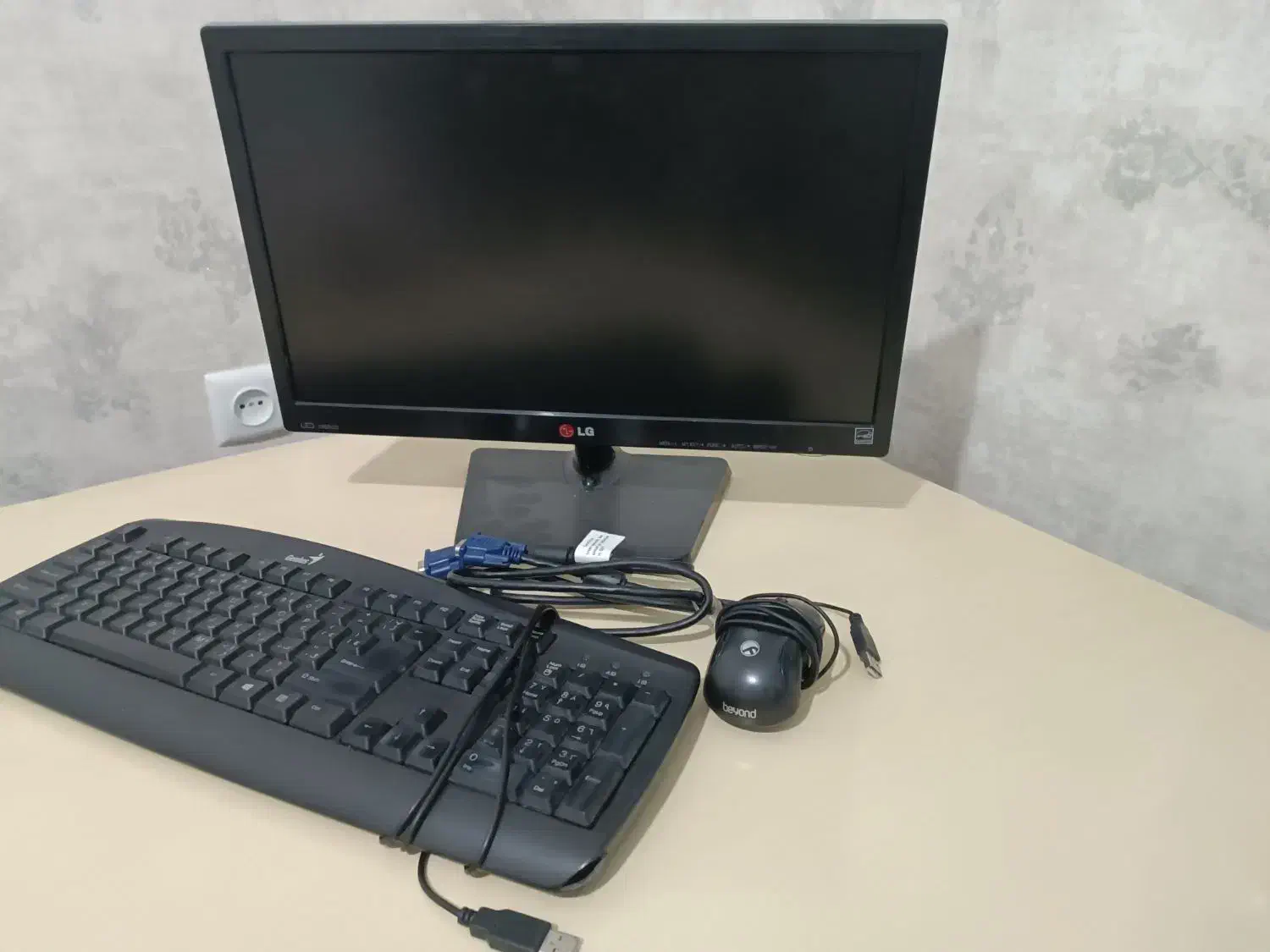 مانیتور|قطعات و لوازم جانبی رایانه|شهریار, شهرک شاهد|دیوار