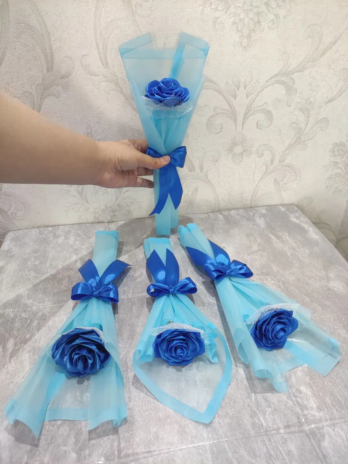 گل رز و آفتابگردان به مناسبت روز مرد|گل مصنوعی|اصفهان, گرکان|دیوار