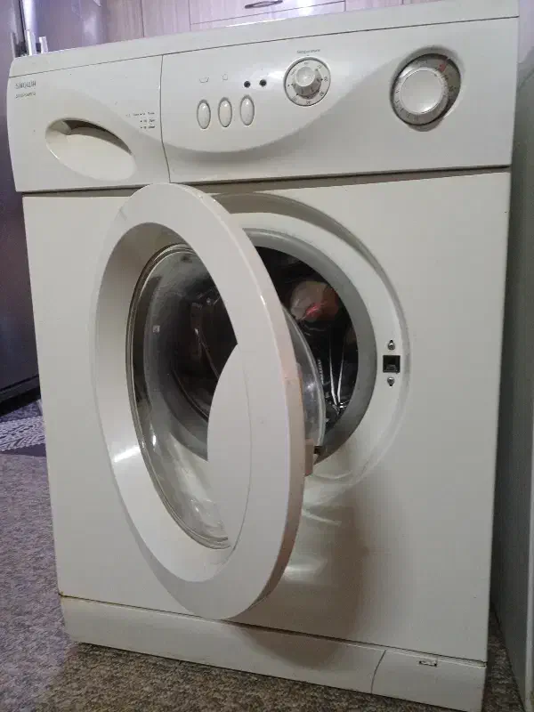 لباسشویی اسنوا|ماشین لباسشویی و خشک‌کن لباس|قم, ولیعصر|دیوار