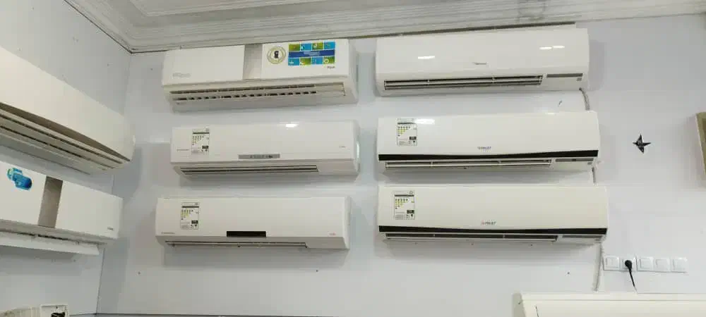 فروشه اسپلیت خراب&مشتری سوخته (سالم) پنجره ای کولر|کولر گازی و فنکوئل|اهواز, بهارستان|دیوار