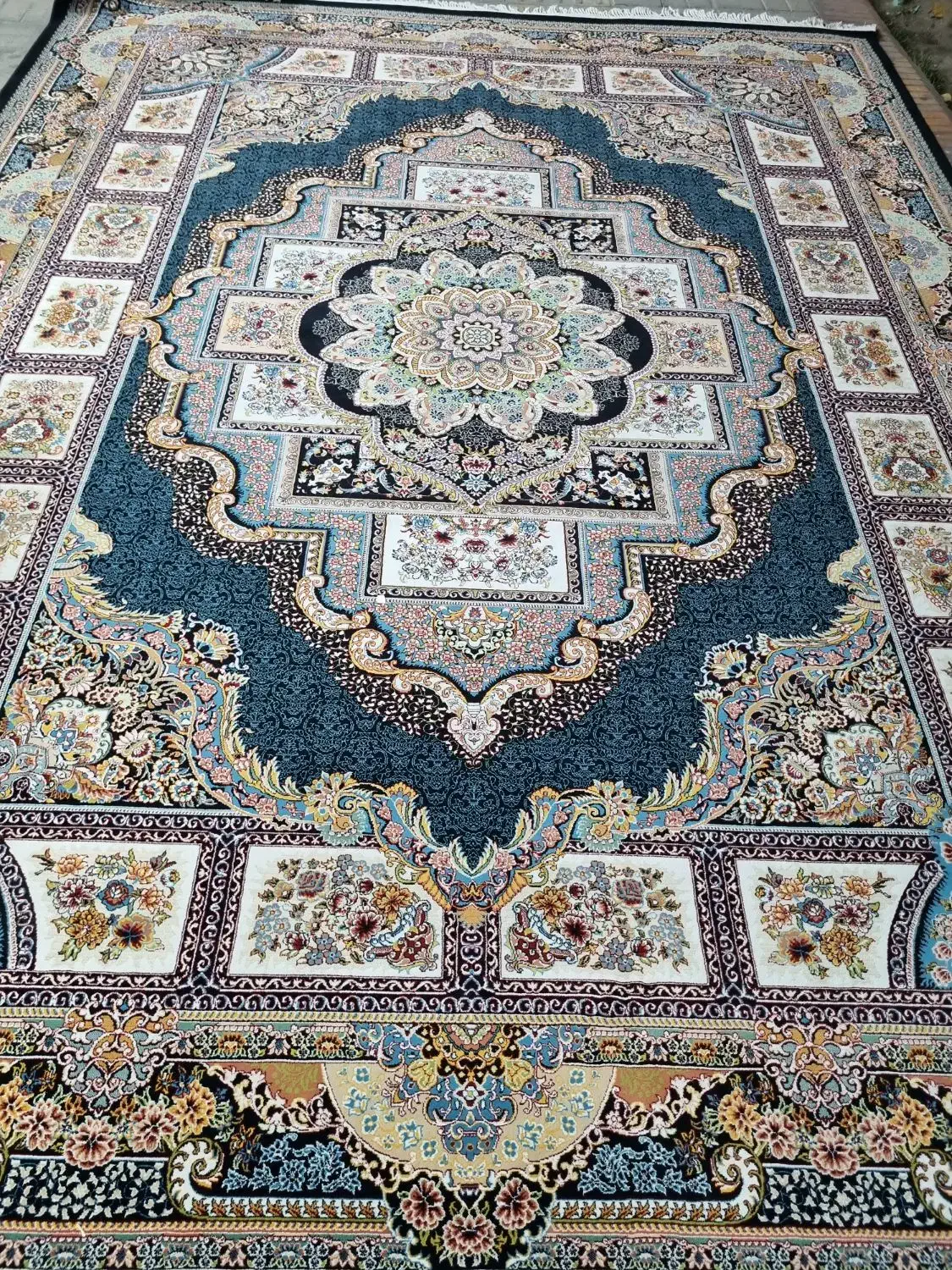 ۴تخته فرش ۱۲متری۷۰۰شانه تراکم ۲۵۵۰تمام نخ درحدنو|فرش|اصفهان, مارچین|دیوار