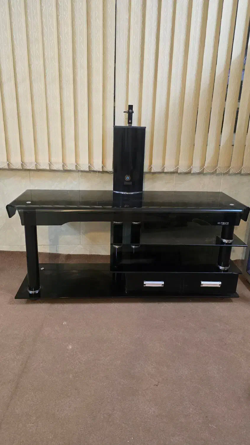 زیر تلویزیون تمیز و مرتب|میز تلویزیون|بروجرد, |دیوار