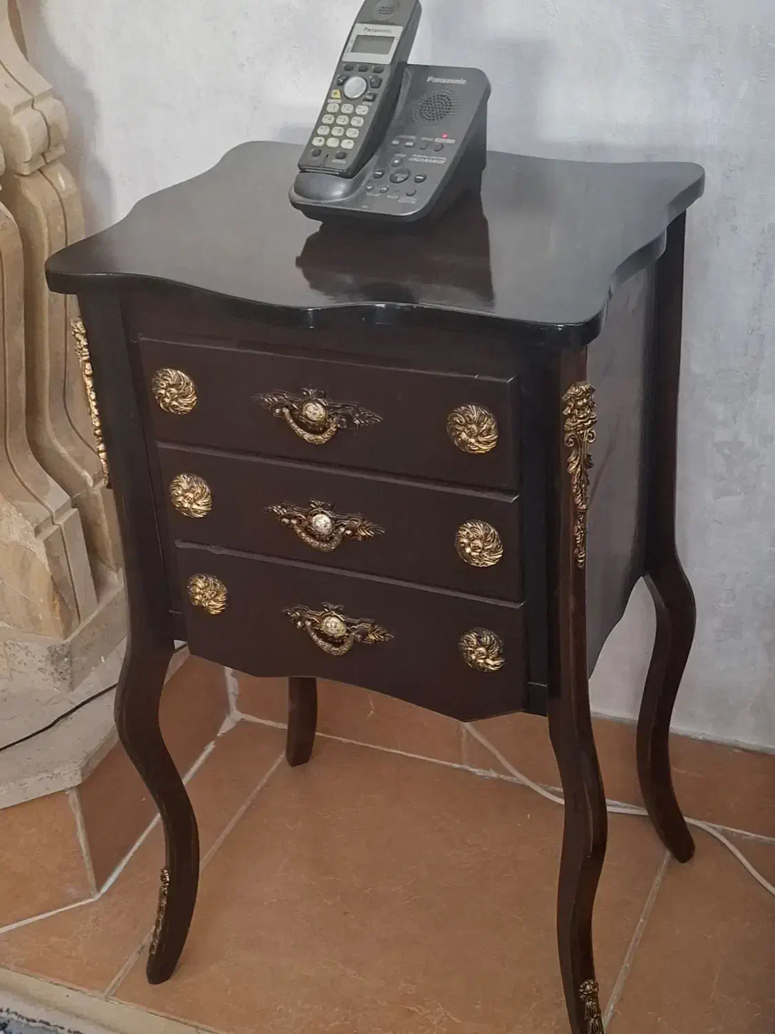 بوفه  میزتلفن شیک وسالم|بوفه، ویترین، کنسول|سمنان, |دیوار