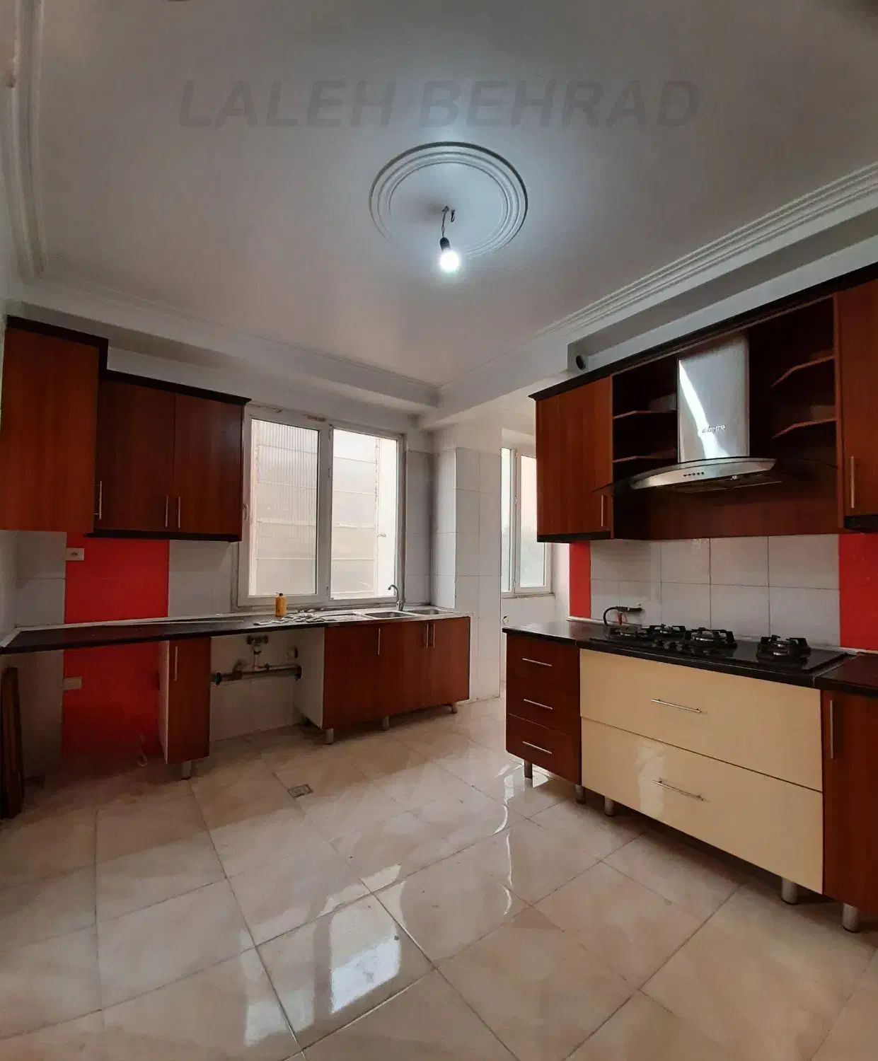 ۸۳ متر / فول امکانات / مجرد / خانواده