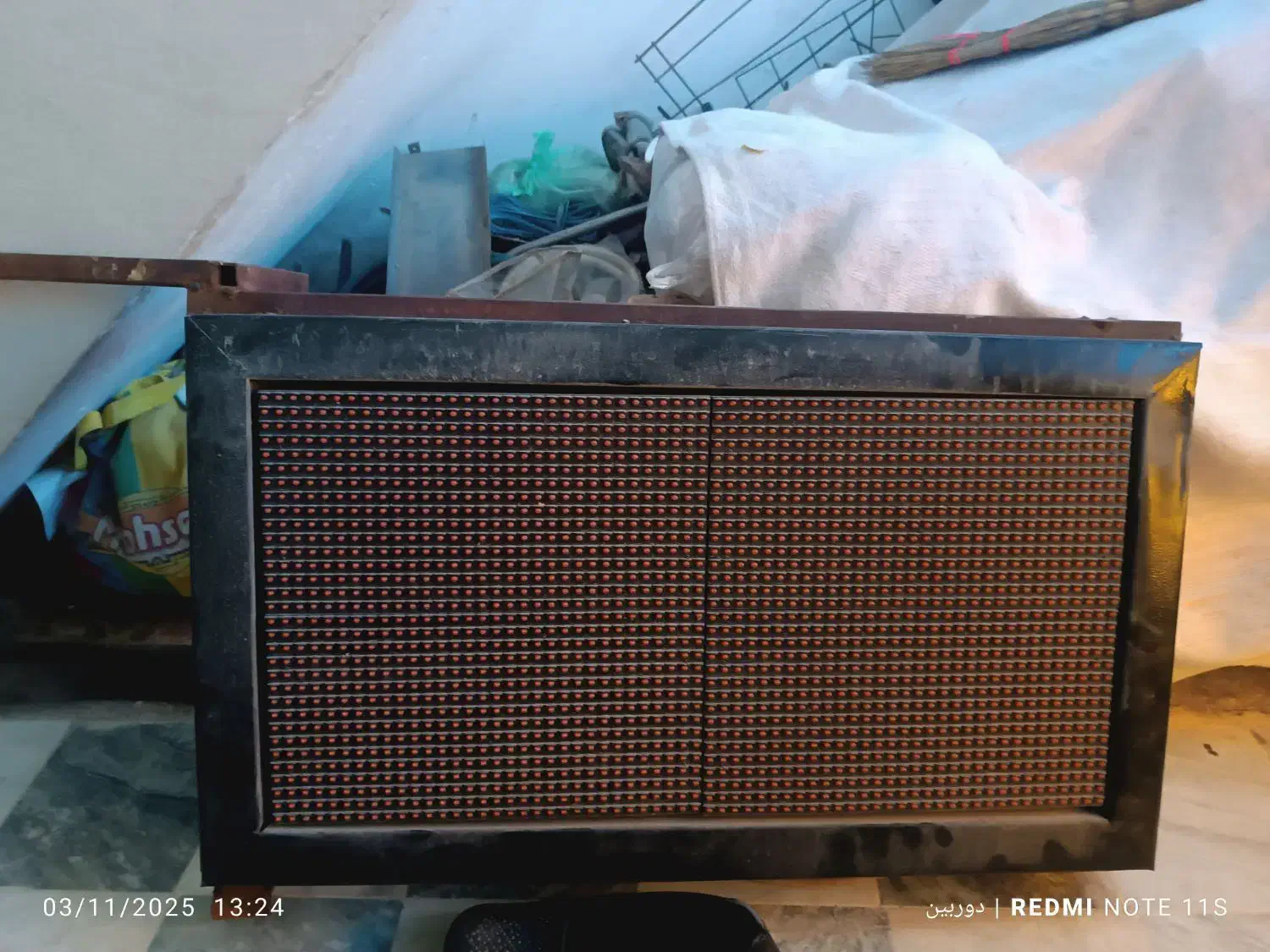 تابلو روان ال ای دی. ۷۵ در ۴۲ با قاب آهنی|فروشگاه و مغازه|خرمآباد, |دیوار