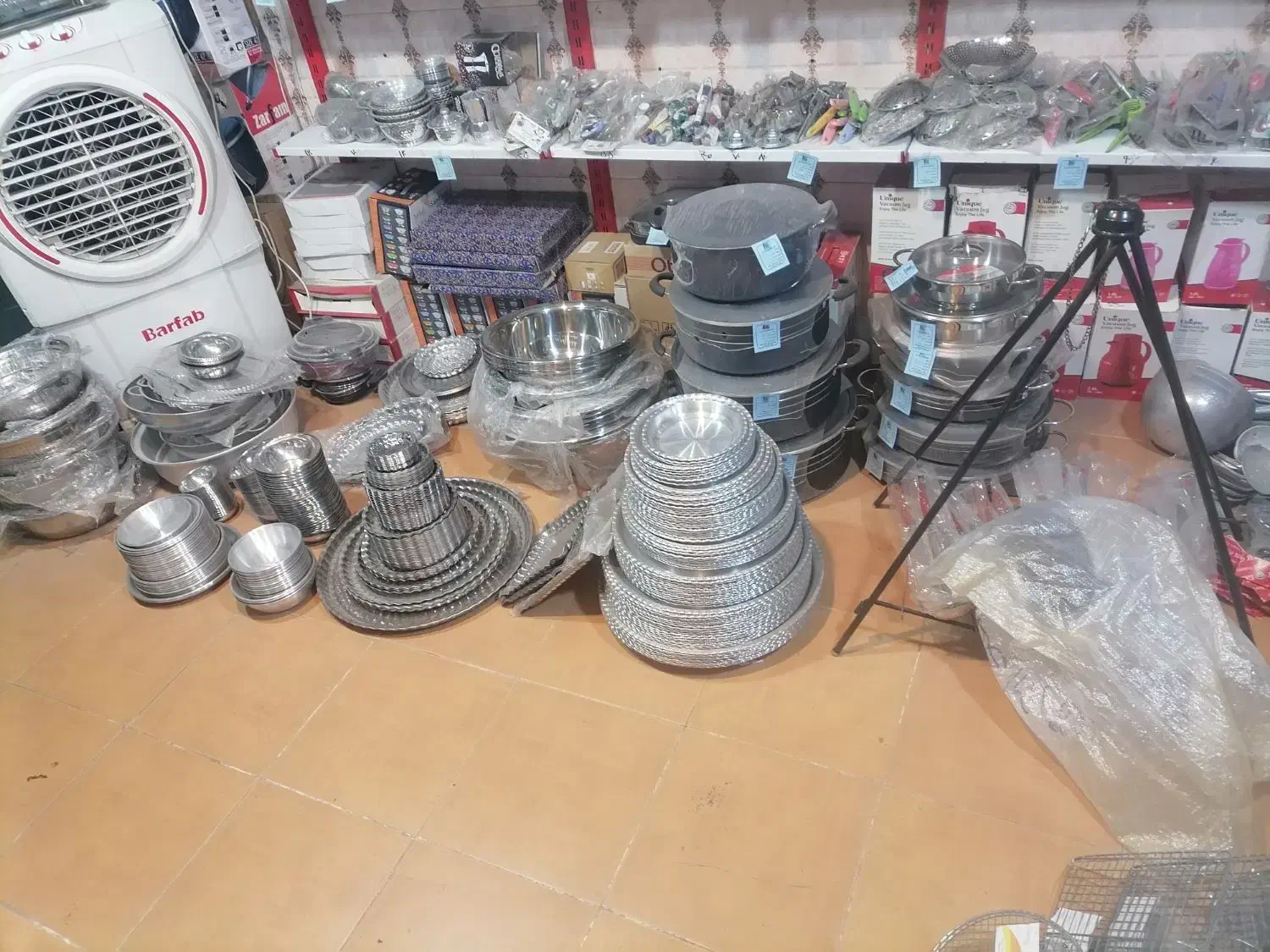 واگذاری مغازه با قیمت زیر بازار|فروشگاه و مغازه|زرند, |دیوار