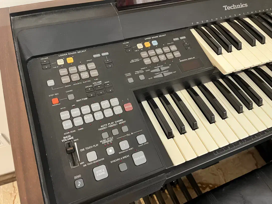 ارگ دو طبقه کلکسیونی کاملا سالم|پیانو، کیبورد، آکاردئون|تهران, جنتآباد مرکزی|دیوار