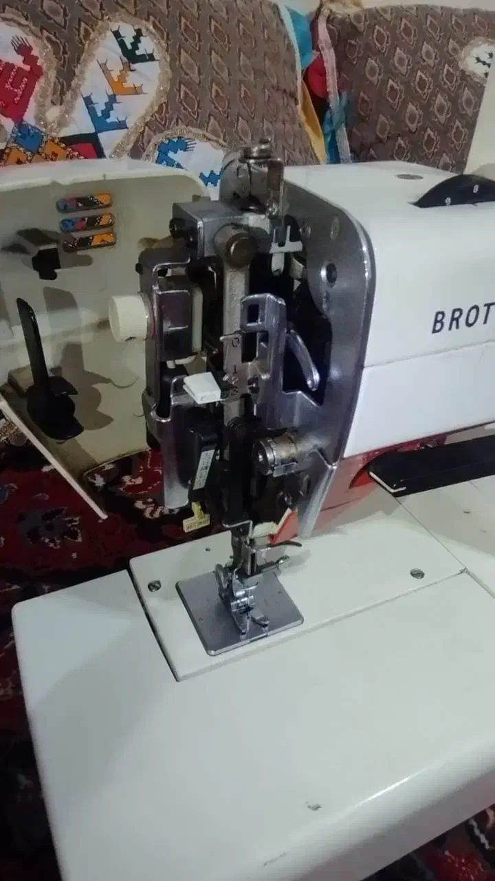 چرخ خیاطی سالم تمیز|چرخ خیاطی و ریسندگی|خاش, |دیوار