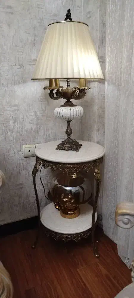 میز برنز|مبلمان خانگی و میز عسلی|ملایر, |دیوار