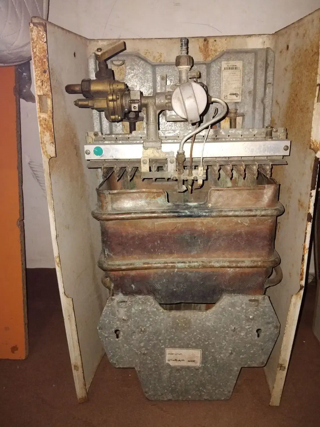 ابگرم کن B3115|آبگرمکن، پکیج، شوفاژ|اهواز, کمپلو جنوبی|دیوار