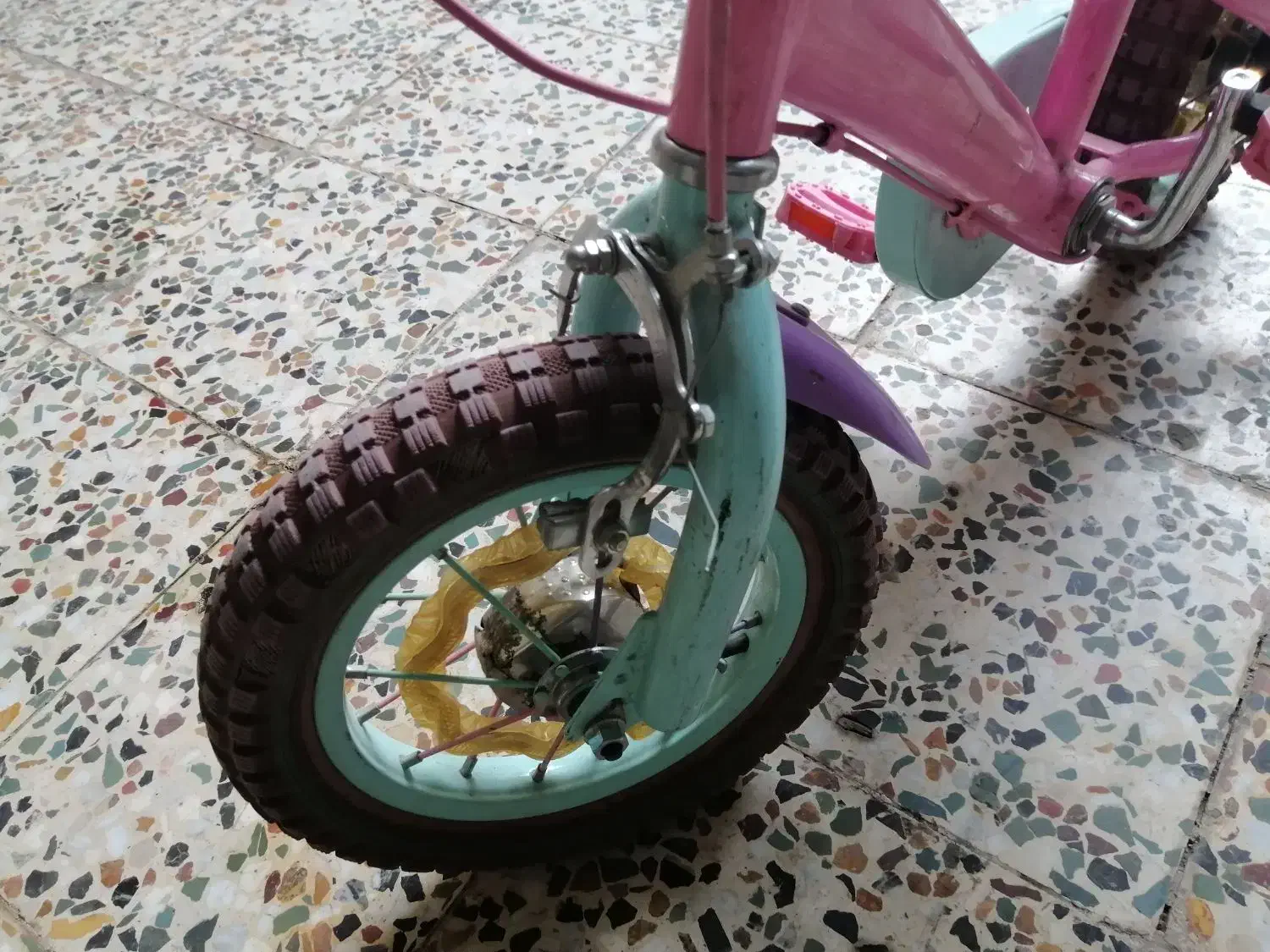 دوتا دوچرخه از دبی|دوچرخه، اسکیت، اسکوتر|شوش, |دیوار