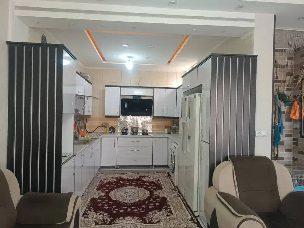 ۳خواب ۲۰۰متری درب حیاط مقر/رازی/ایثار|فروش خانه و ویلا|شیراز, کوزه گری|دیوار