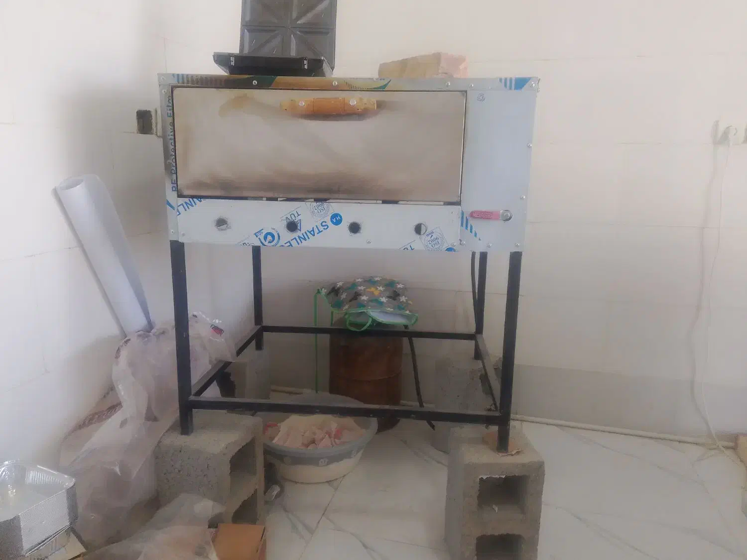 فر صندوق دار پیتزایی نو 1ماه استفاده شده|اجاق گاز و لوازم برقی پخت‌وپز|جالق, |دیوار