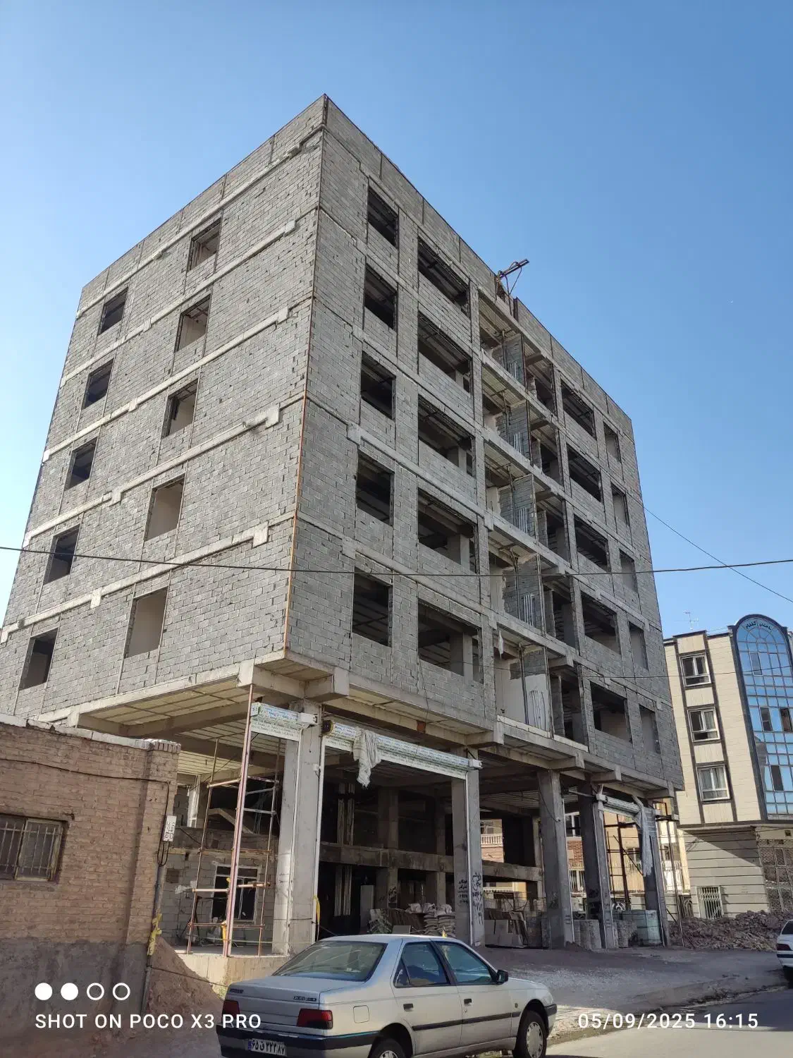 بنایی و کاشی کاری (با قیمت مناسب)|خدمات پیشه و مهارت|زنجان, |دیوار