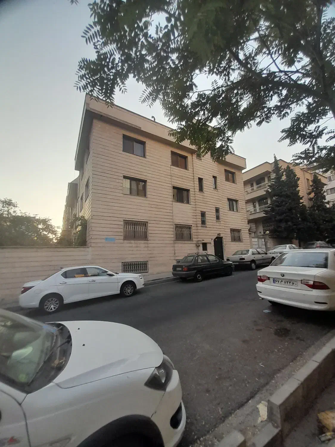 ۲۶۷متر شمالی ۵۴۰متر بنای قابل استفاده|فروش زمین و ملک کلنگی|تهران, درختی|دیوار