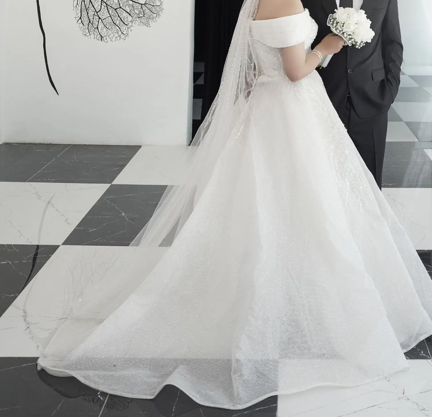 لباس عروس|لباس|بابل, |دیوار