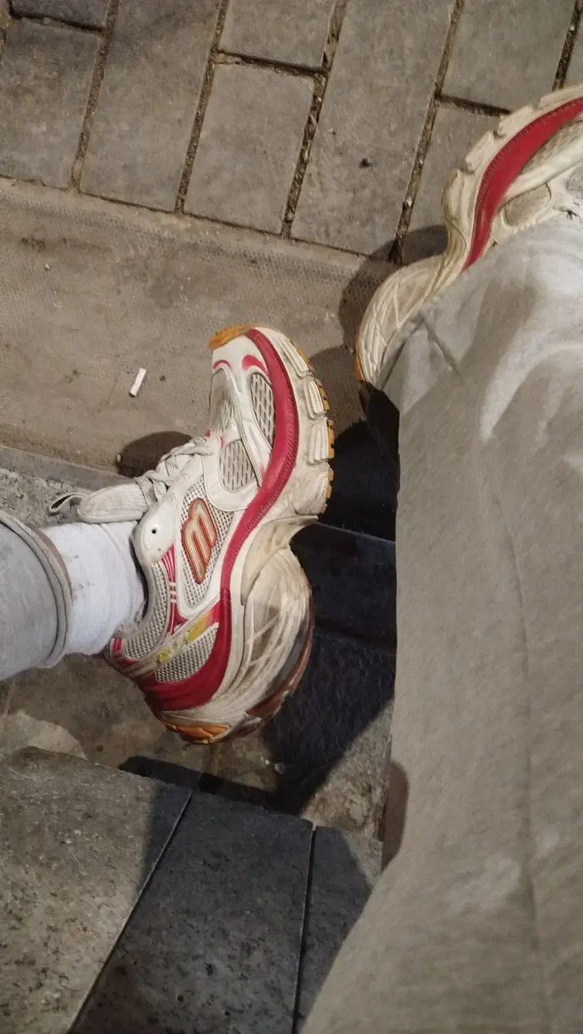 کتونی بلنسیاگا 10X سایز42|کیف، کفش، کمربند|قم, ولیعصر|دیوار