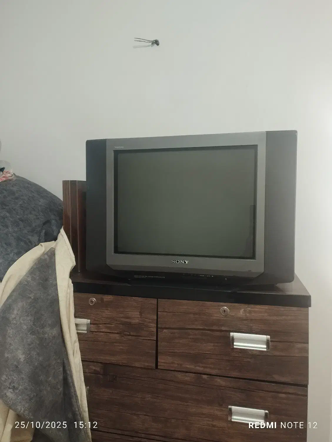 تلوزیون|تلویزیون و پروژکتور|شاهین دژ, |دیوار