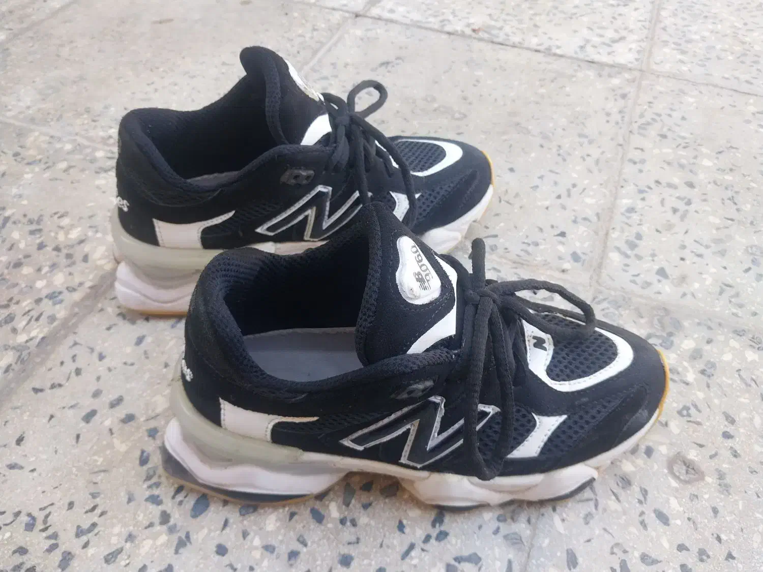 کفش|کیف، کفش، کمربند|نهاوند, |دیوار